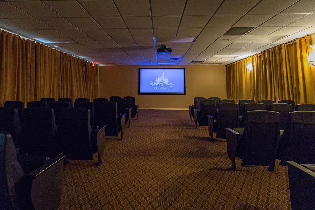 Vacation Village In The Berkshires Hancock Amenidades foto The screening room at the Academy