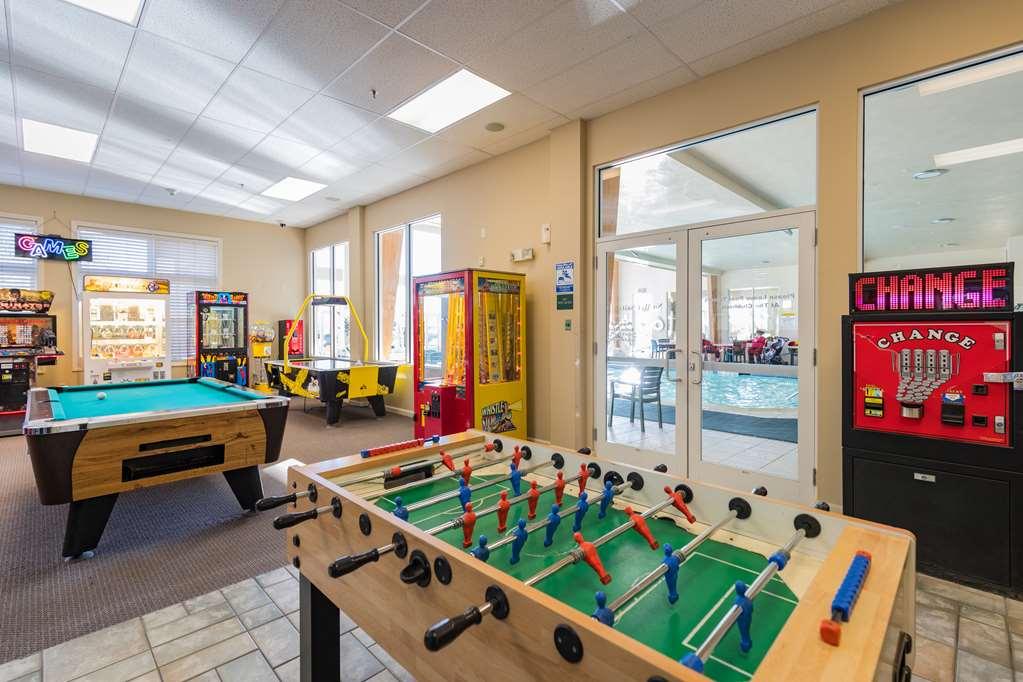 Vacation Village In The Berkshires Hancock Facilidades foto The game room at the Student Life Center
