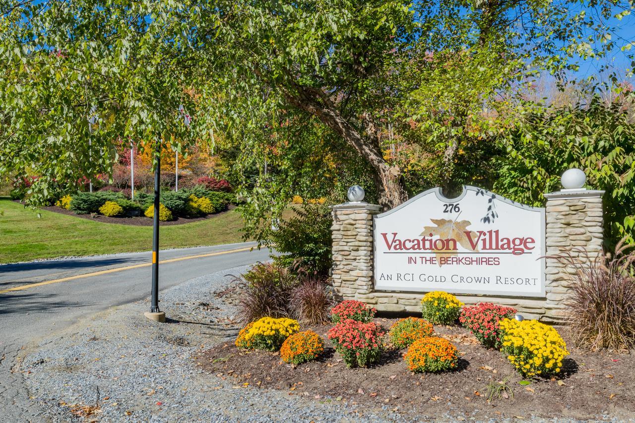 Vacation Village In The Berkshires Hancock Exterior foto Entrance to Vacation Village at the Preserve